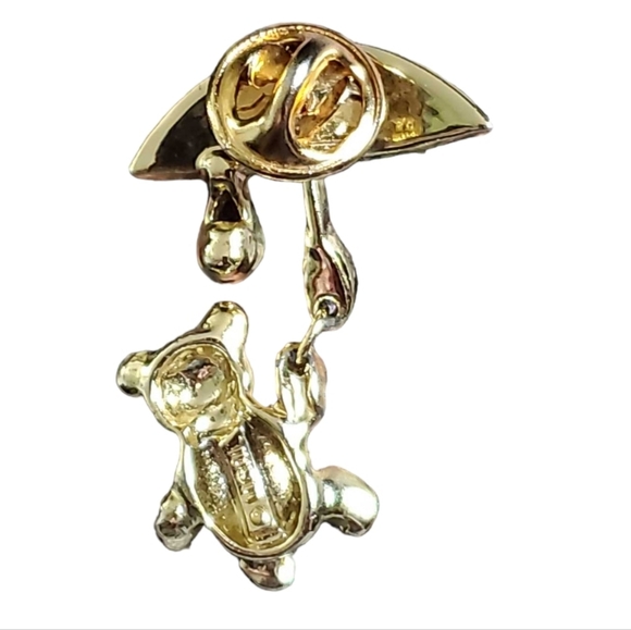 GIUSTI Golden Teddy Bear Pin With Umbrella and a Crystal Rhinestone Raindrop - Picture 3 of 5